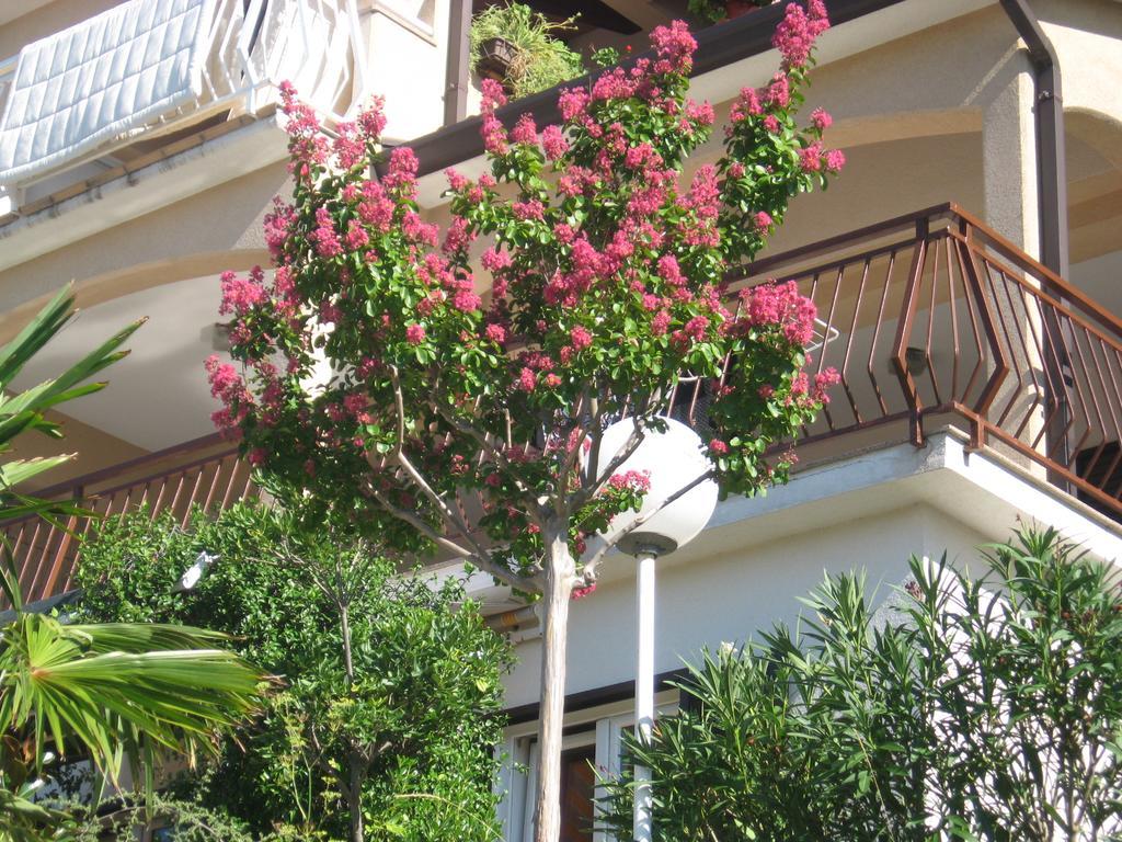 Apartments Silmare Rabac Ngoại thất bức ảnh